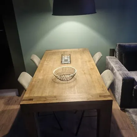 Leuke Tussenwoning Appartement Hoogkarspel